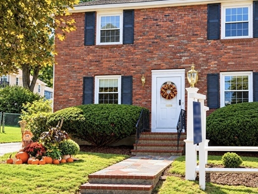 37 Nahanton Ave