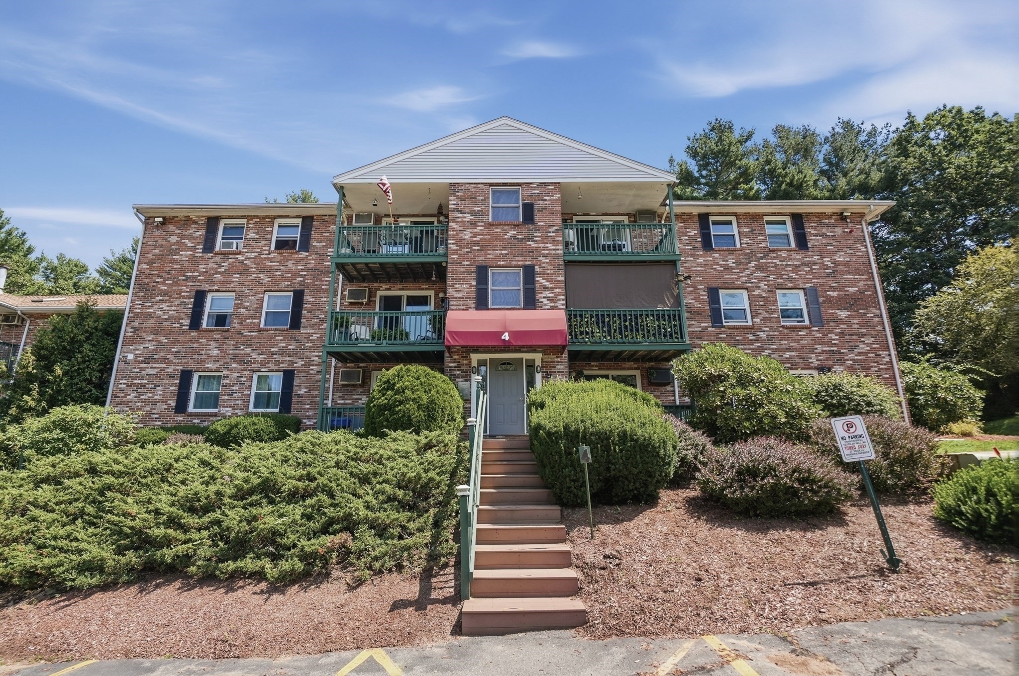 75 Huntoon Memorial Highway Unit 4-12, Leicester, MA 01524
