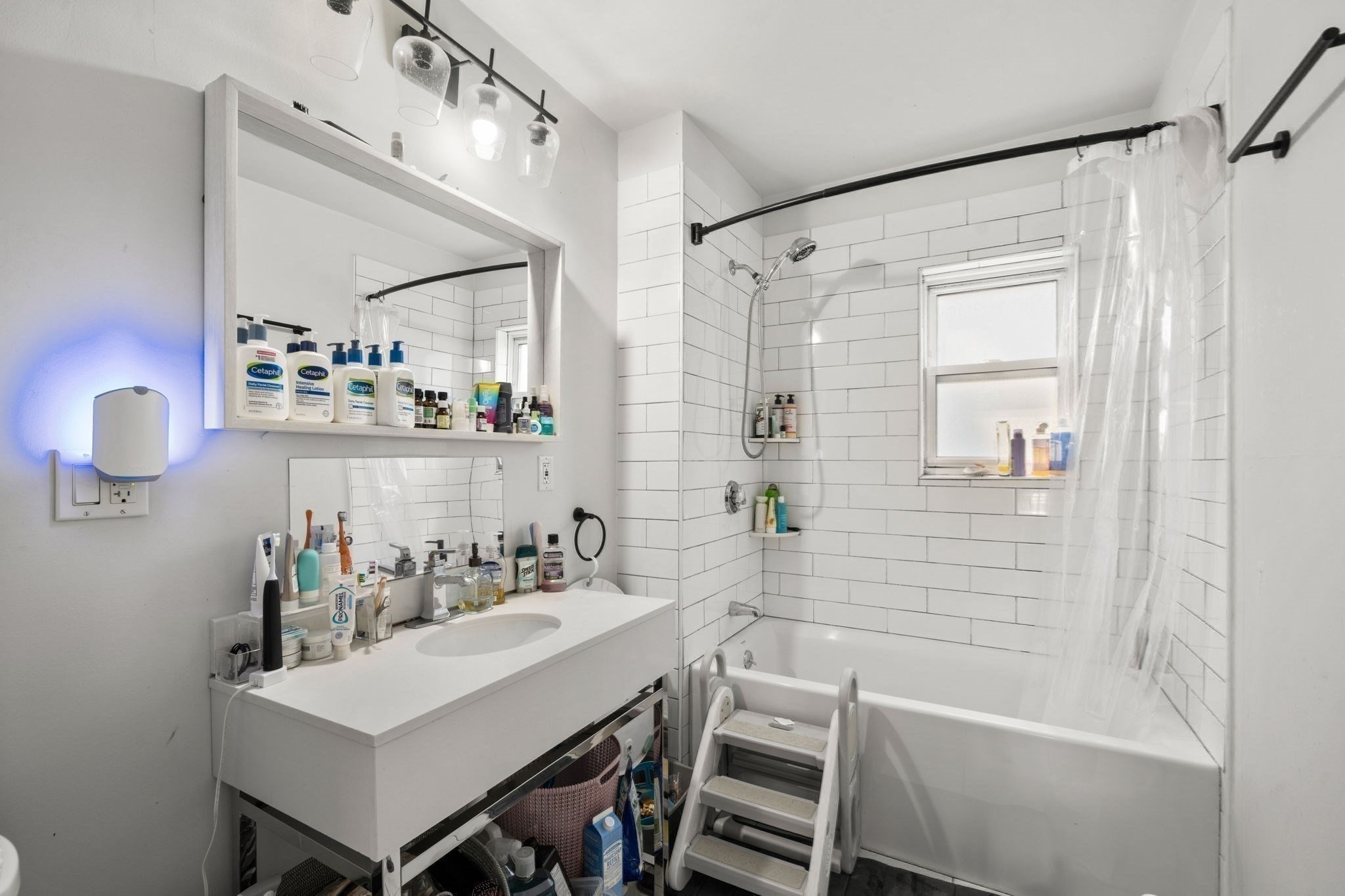 106 Harrishof St., Roxbury, Boston, MA 02121 - Image 14