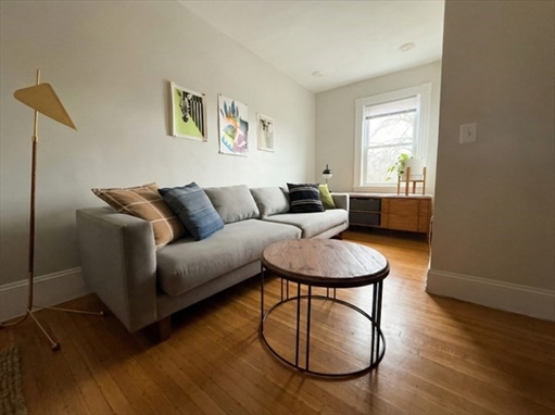 20 Fellsway W, Apt 2
