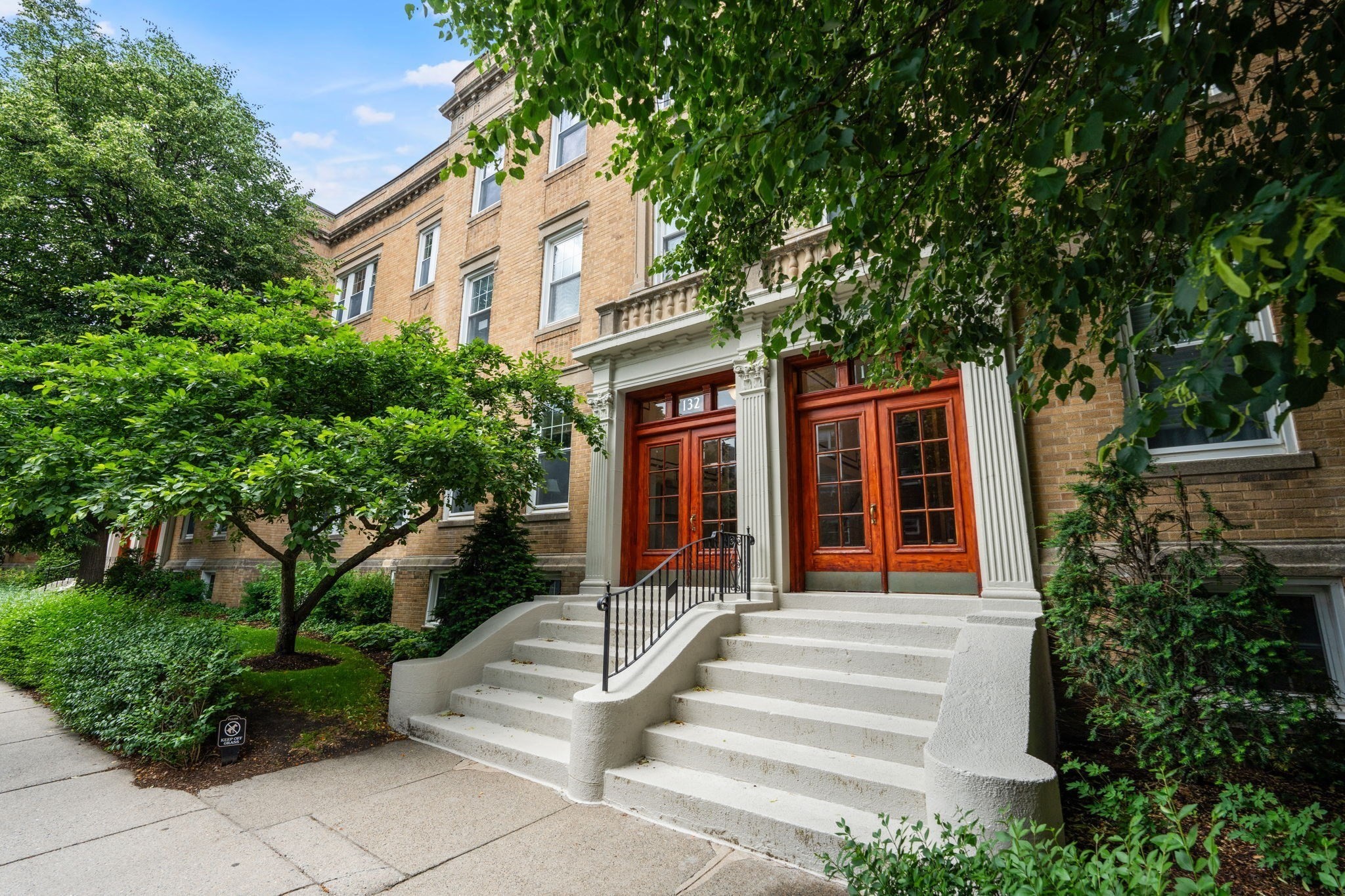 132 Sewall Avenue Unit C, Brookline, MA 02446