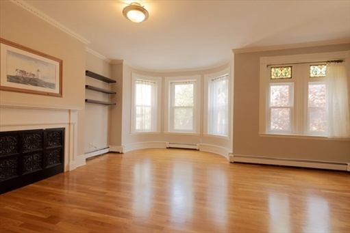 256 W Newton, Apt 3