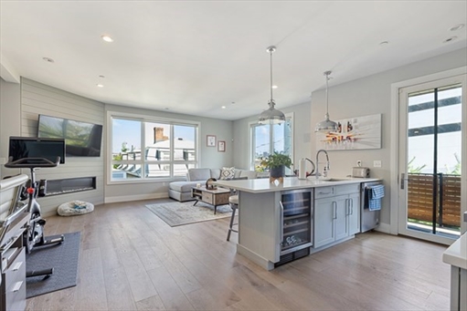 7 Baker Ct, Apt 1