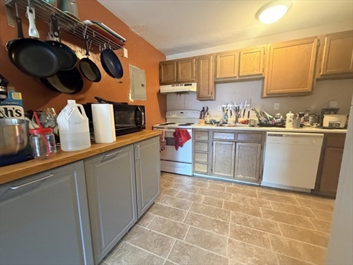 239 Kelton St., Apt 44