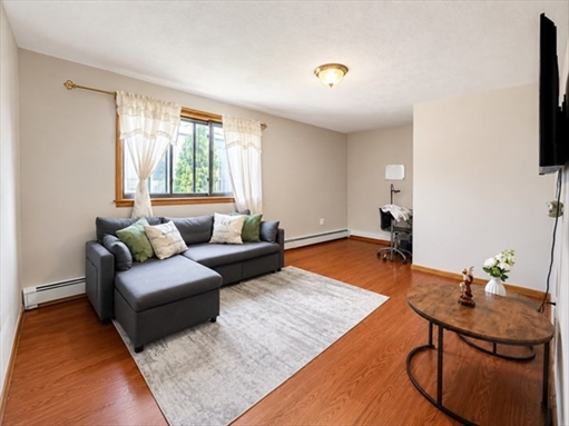 87 Addison St, Apt 1