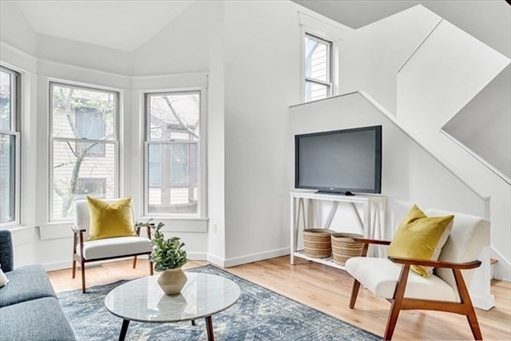47 Cogswell Ave, Apt 27