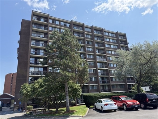 1 Pond, Apt 5K