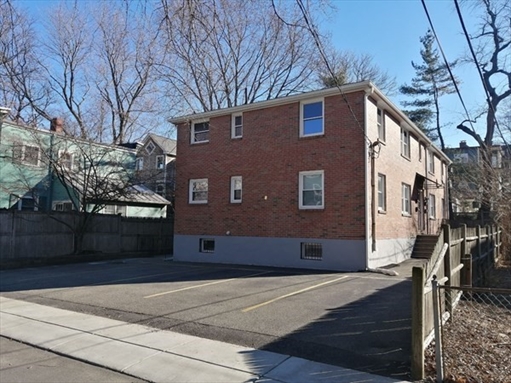 8 Kenwood ST, Apt 4