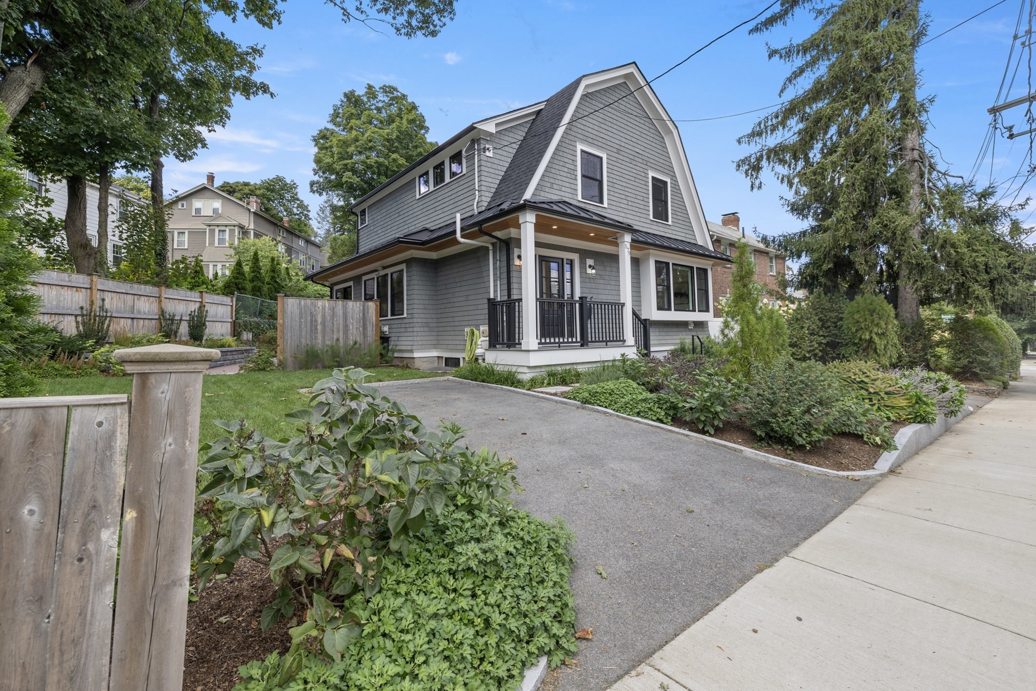 579 Centre St, Newton, MA 02458