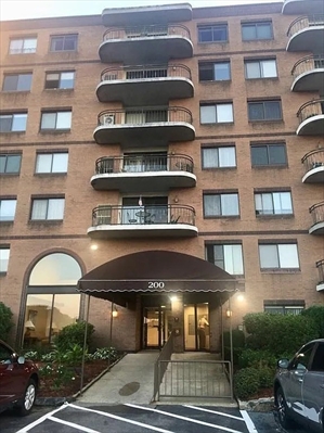 200 Locust St, Apt 604