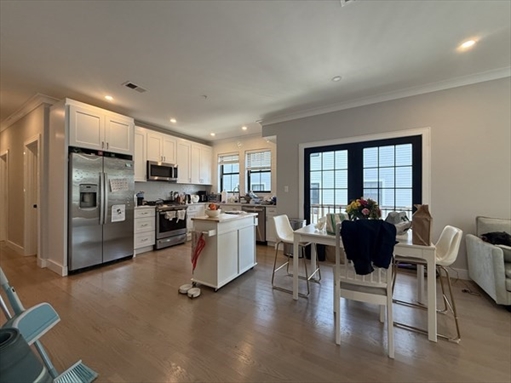 285 Lamartine St, Apt PH