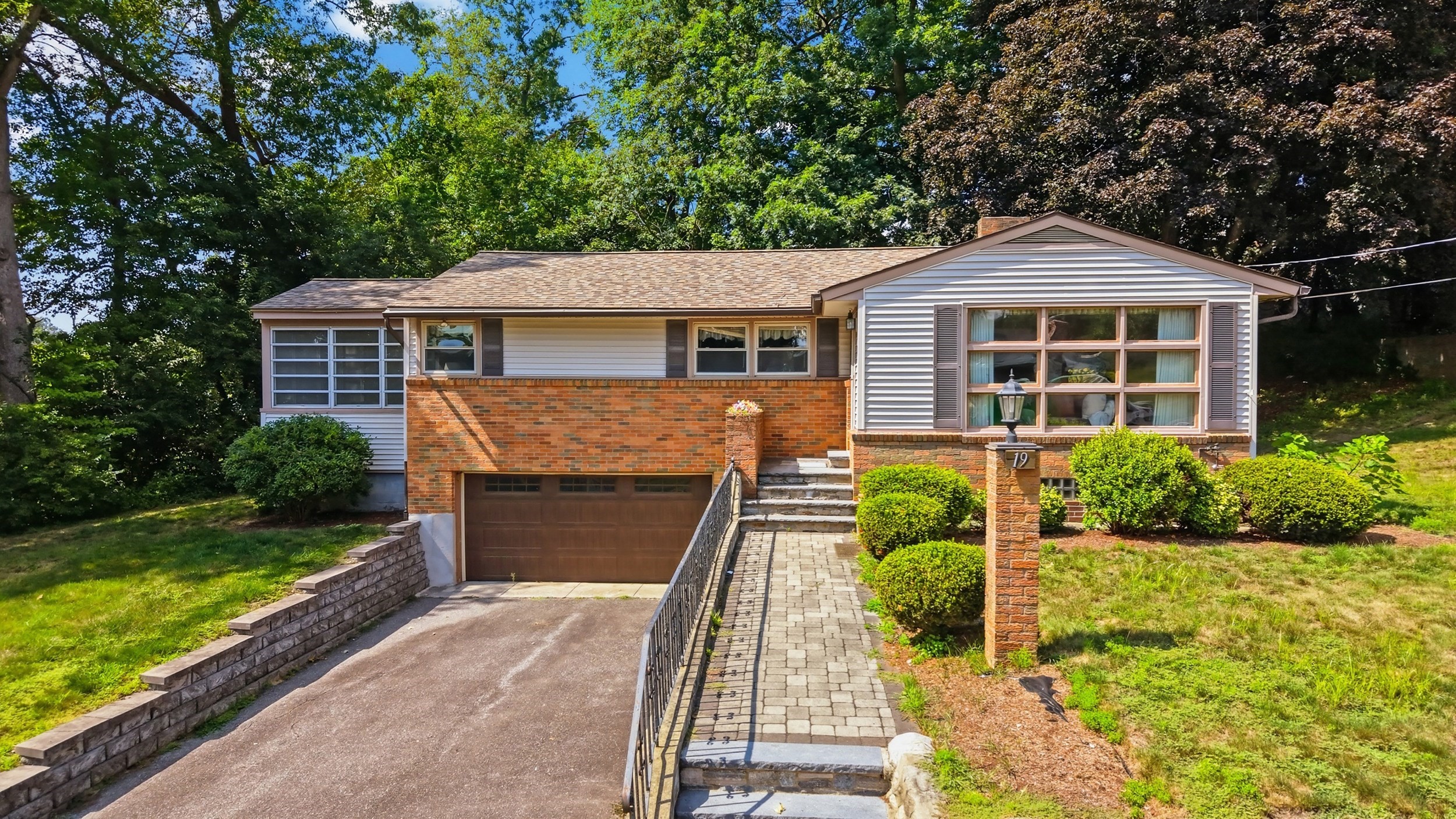19 Daley Ave, Methuen, MA 01844