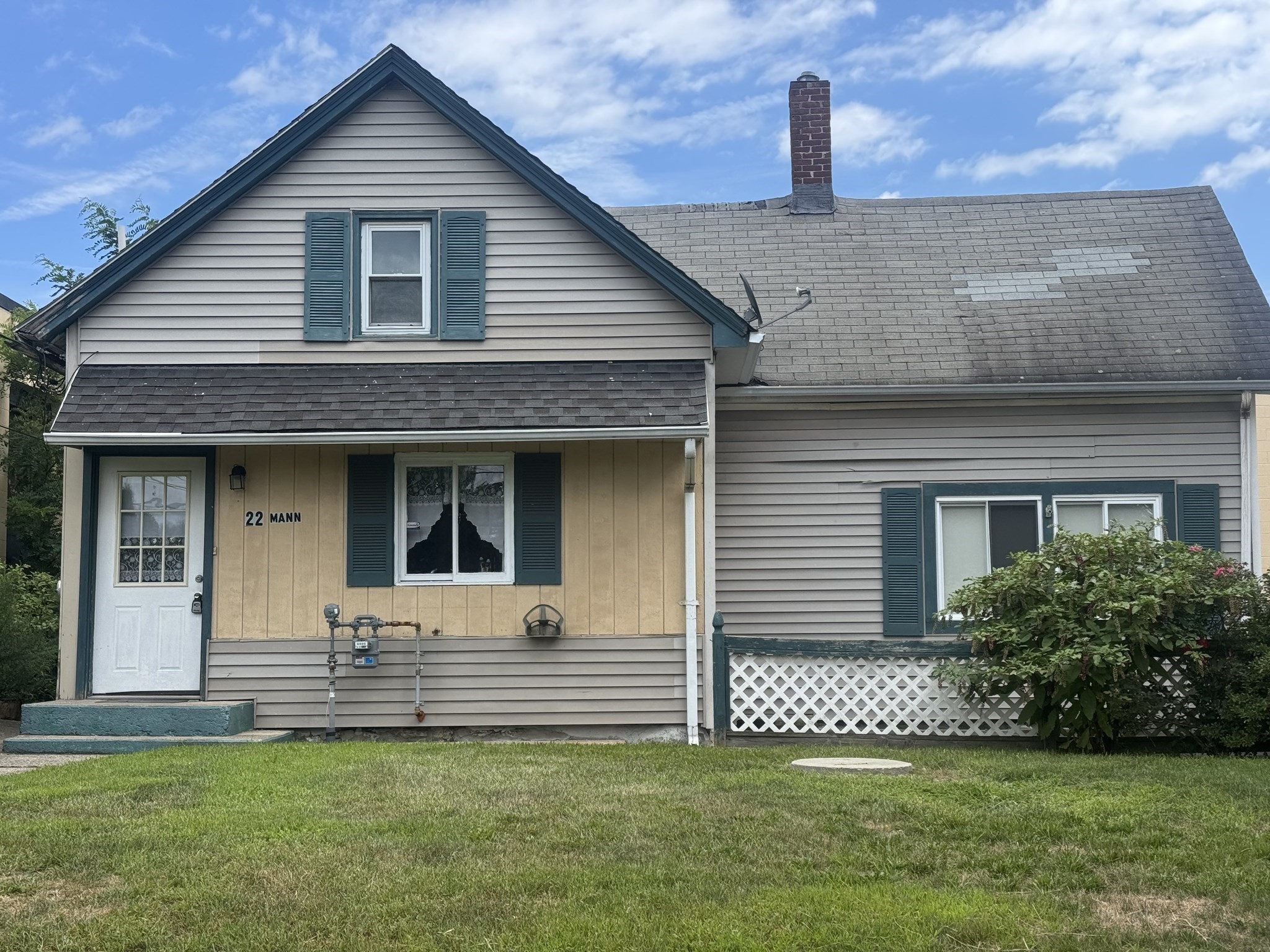 22 Mann Street, Attleboro, MA 02703