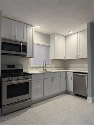 252 Marion, Apt 1