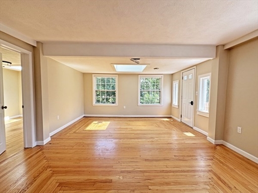 191-195 Weston St, Apt 191
