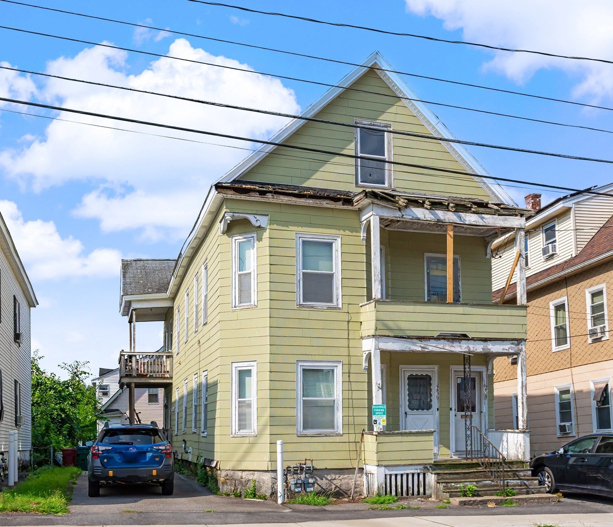 256 University Ave, Lowell, MA 01854