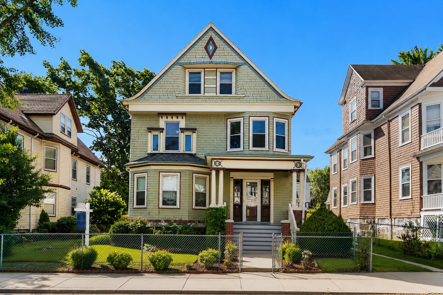 54 Tonawanda St, Dorchester, Boston, MA 02124