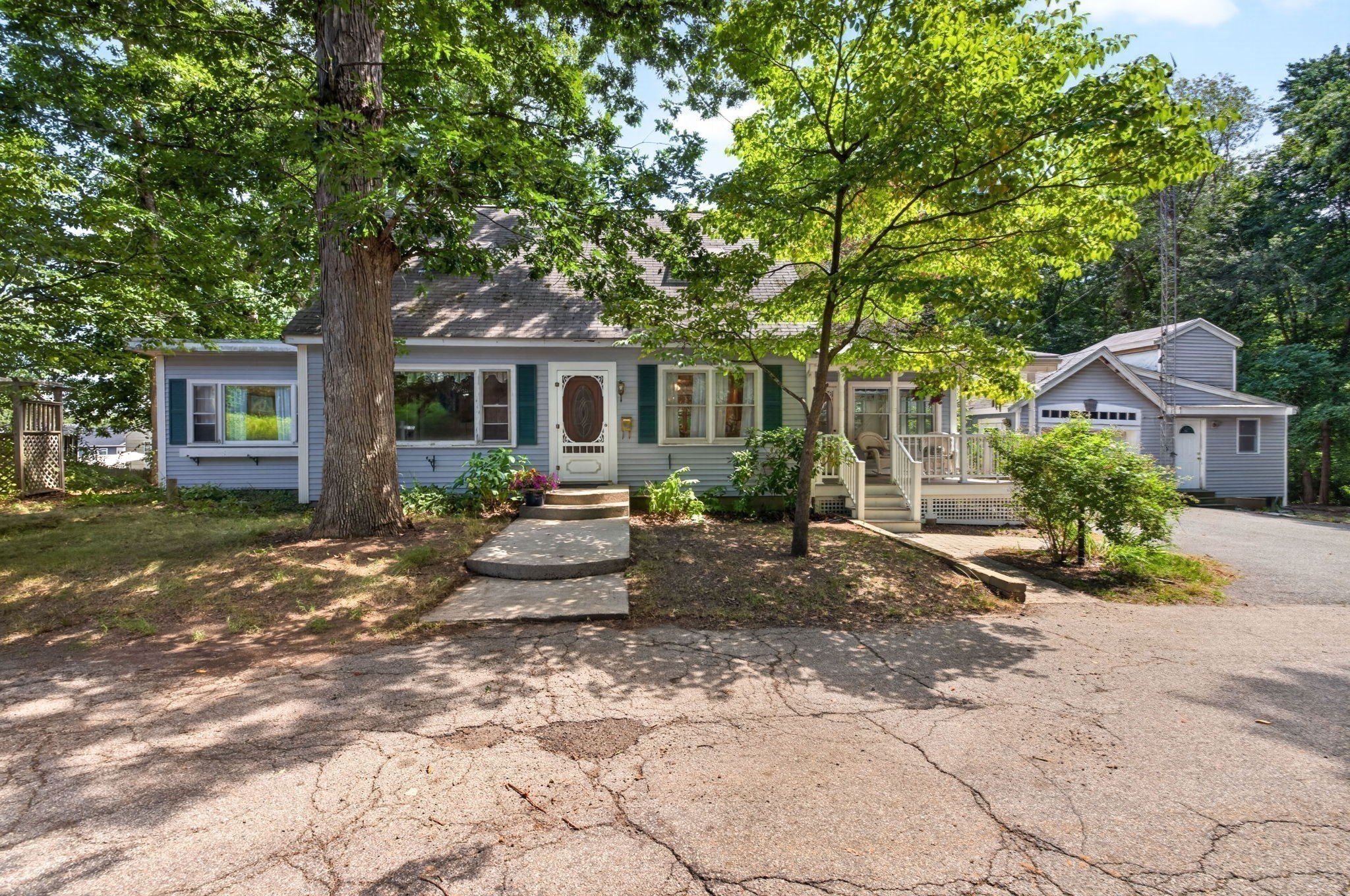 40 Oak St, Bellingham, MA 02019