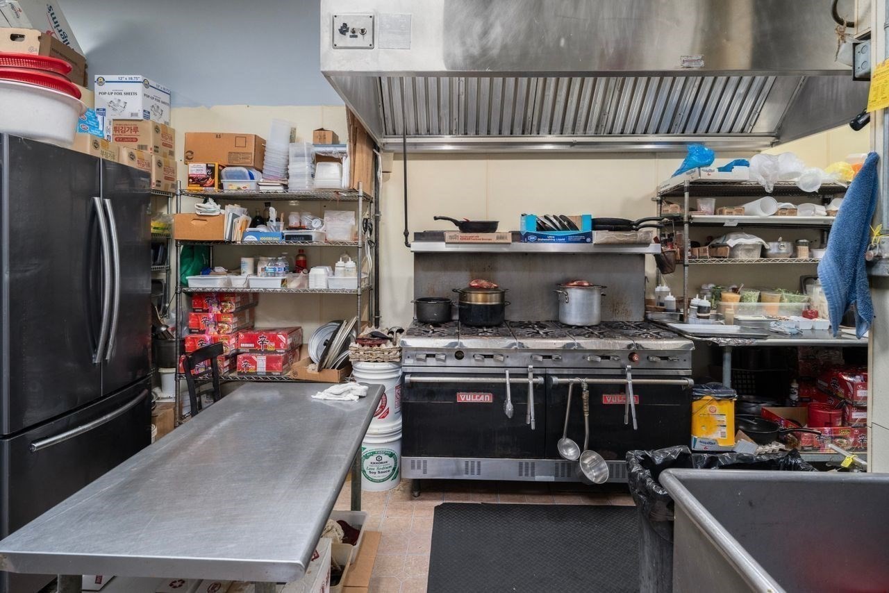 127 Faunce Corner Rd, Dartmouth, MA 02747 - Image 15