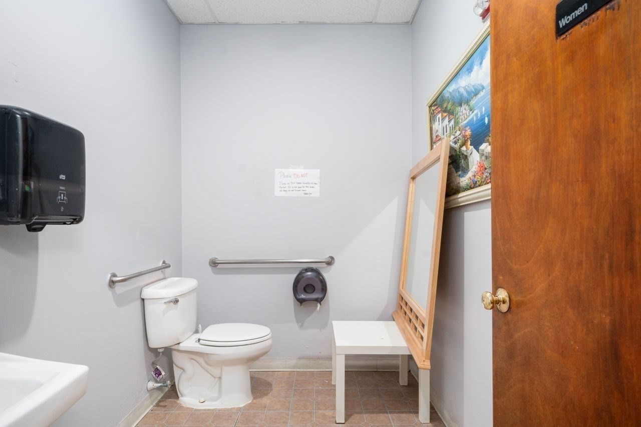 127 Faunce Corner Rd, Dartmouth, MA 02747 - Image 17