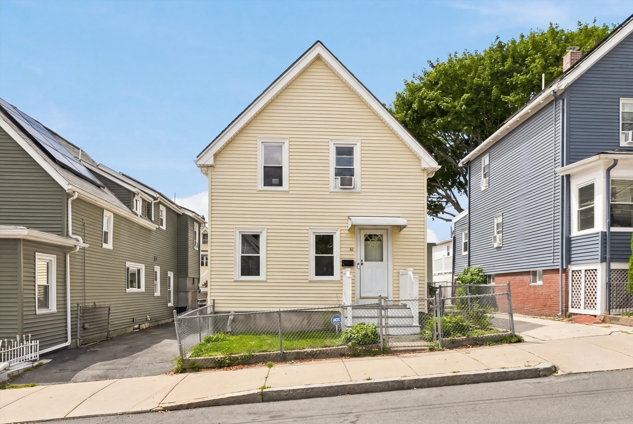 32 Villa Ave, Everett, MA 02149