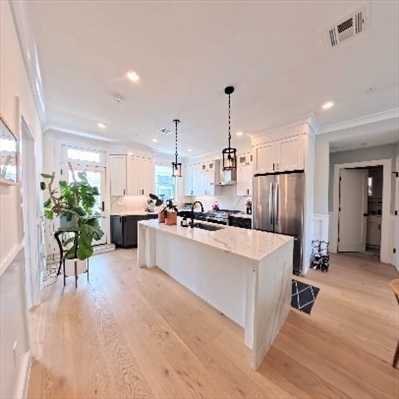 113 Beacon Street, Apt C