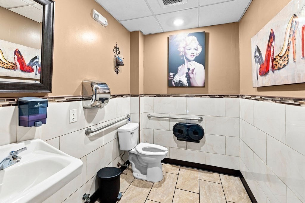 483 Brayton Ave., Fall River, MA 02721 - Image 20