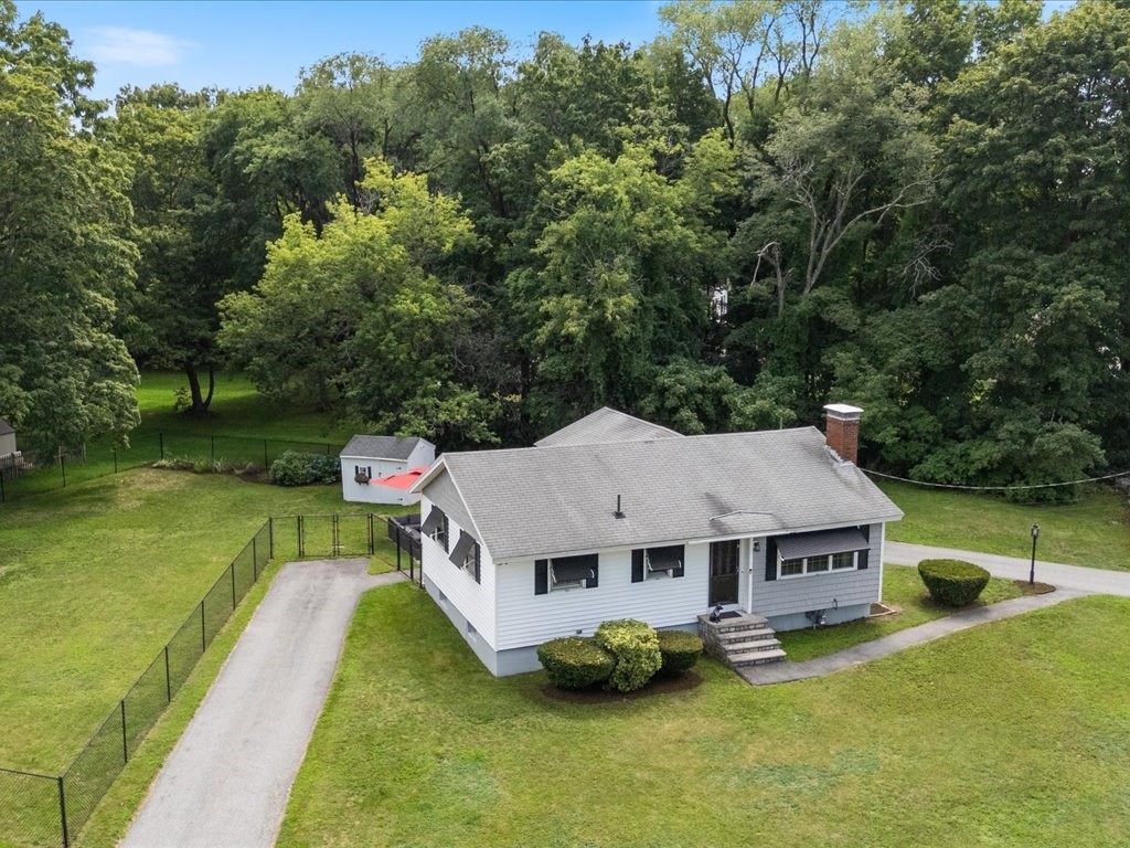 3 Michael Rd, Dracut, MA 01826