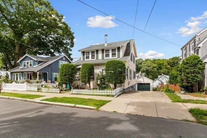 42 Piedmont St, Lynn, MA 01904 - Image 4