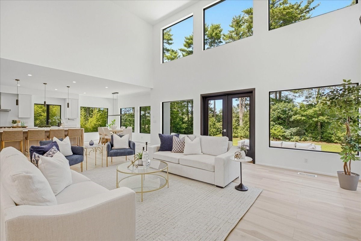 3 Kestrel Wy, Carver, MA 02330