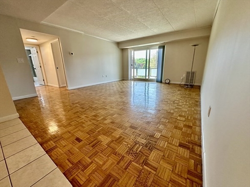 41 Broadlawn Park, Apt 22A