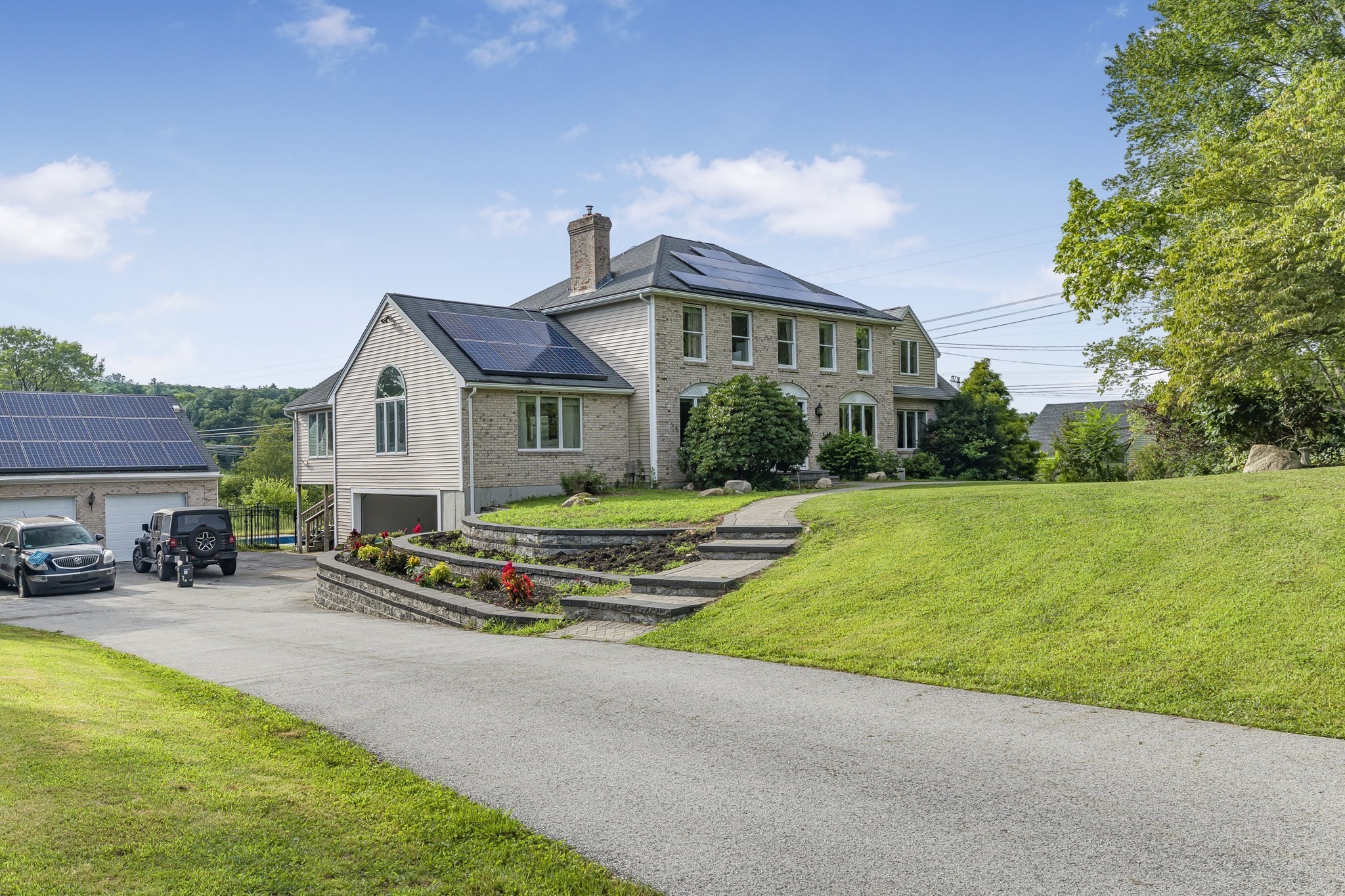 96 Fowler St, Upton, MA 01568