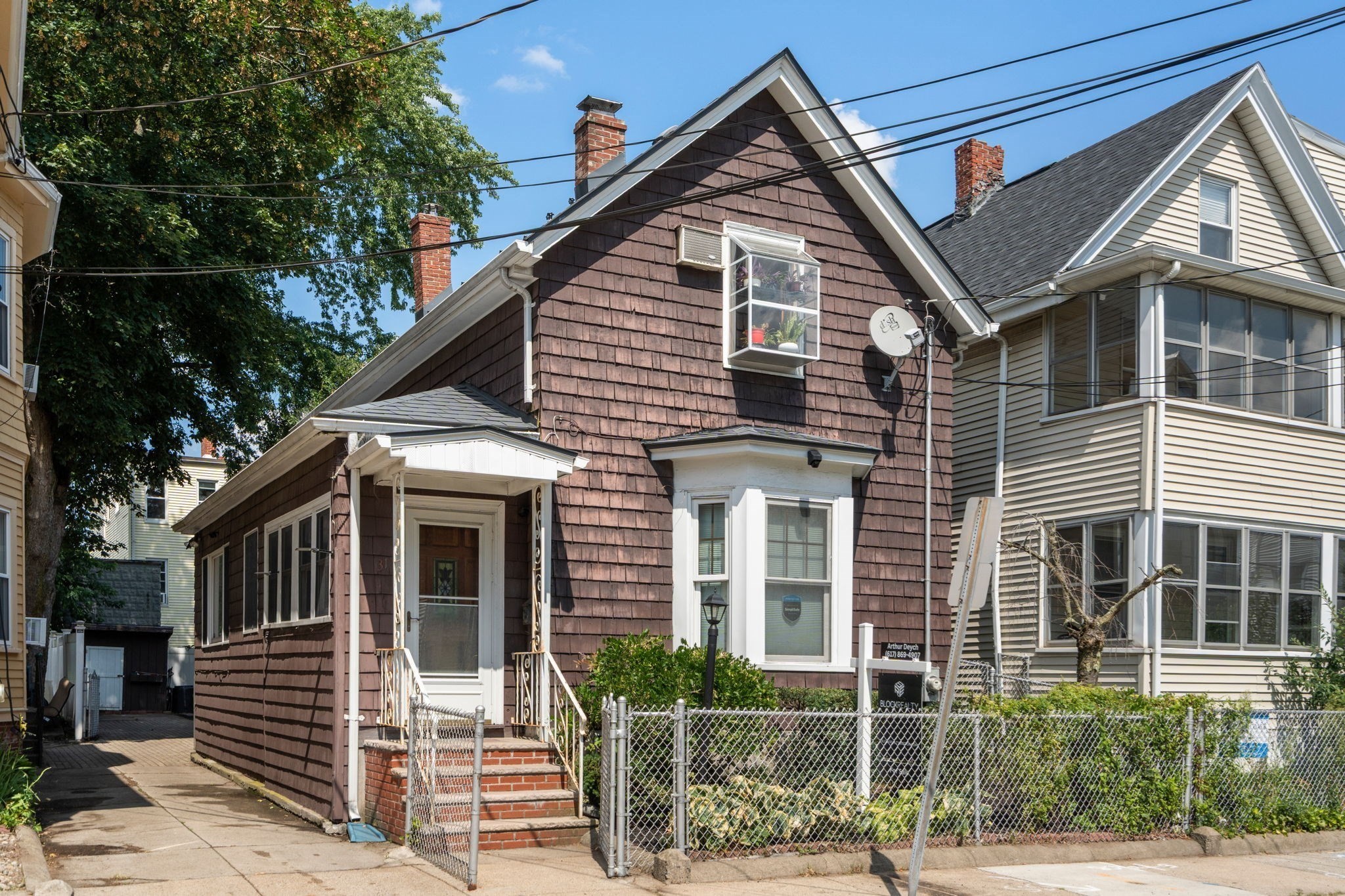 31 Everett Ave, Somerville, MA 02145