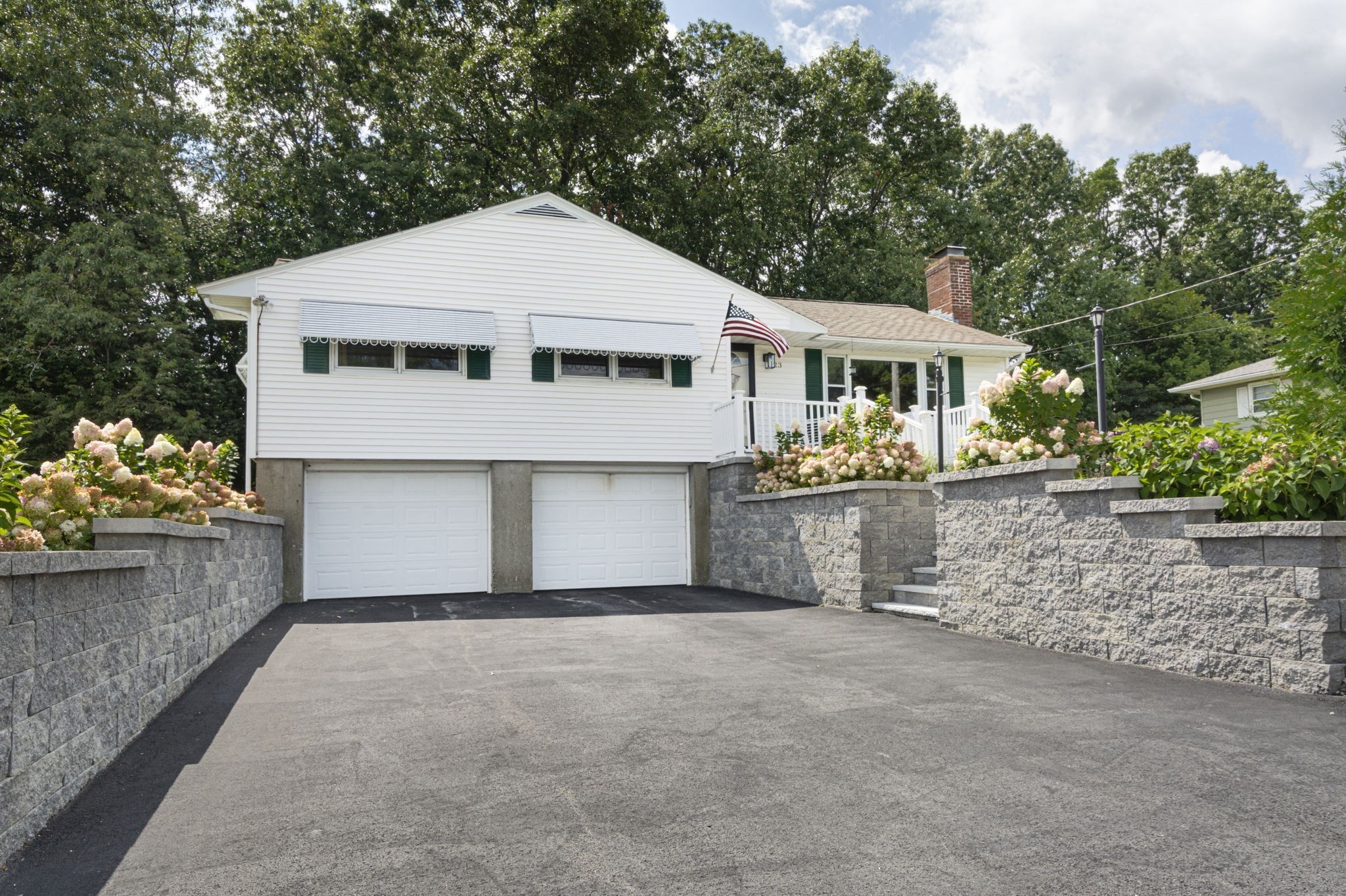 23 Mary Ann Dr, Worcester, MA 01606