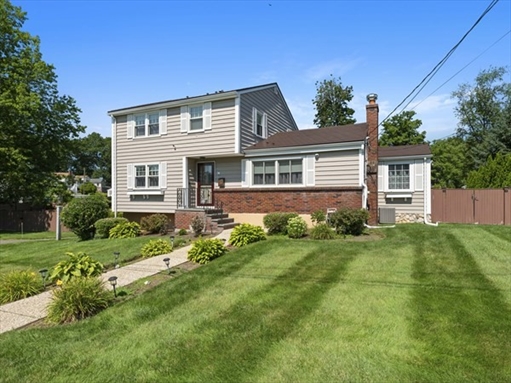 7 Fabens St