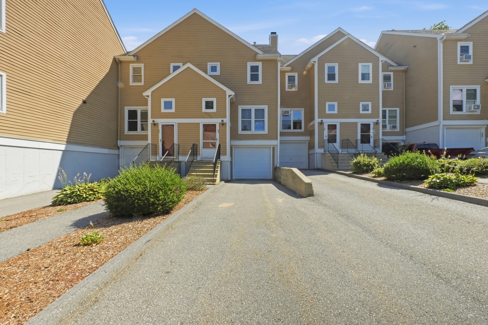 84 Camelot Drive Unit 84, Worcester, MA 01602