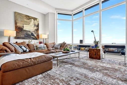 1 Franklin St, Apt PH1C