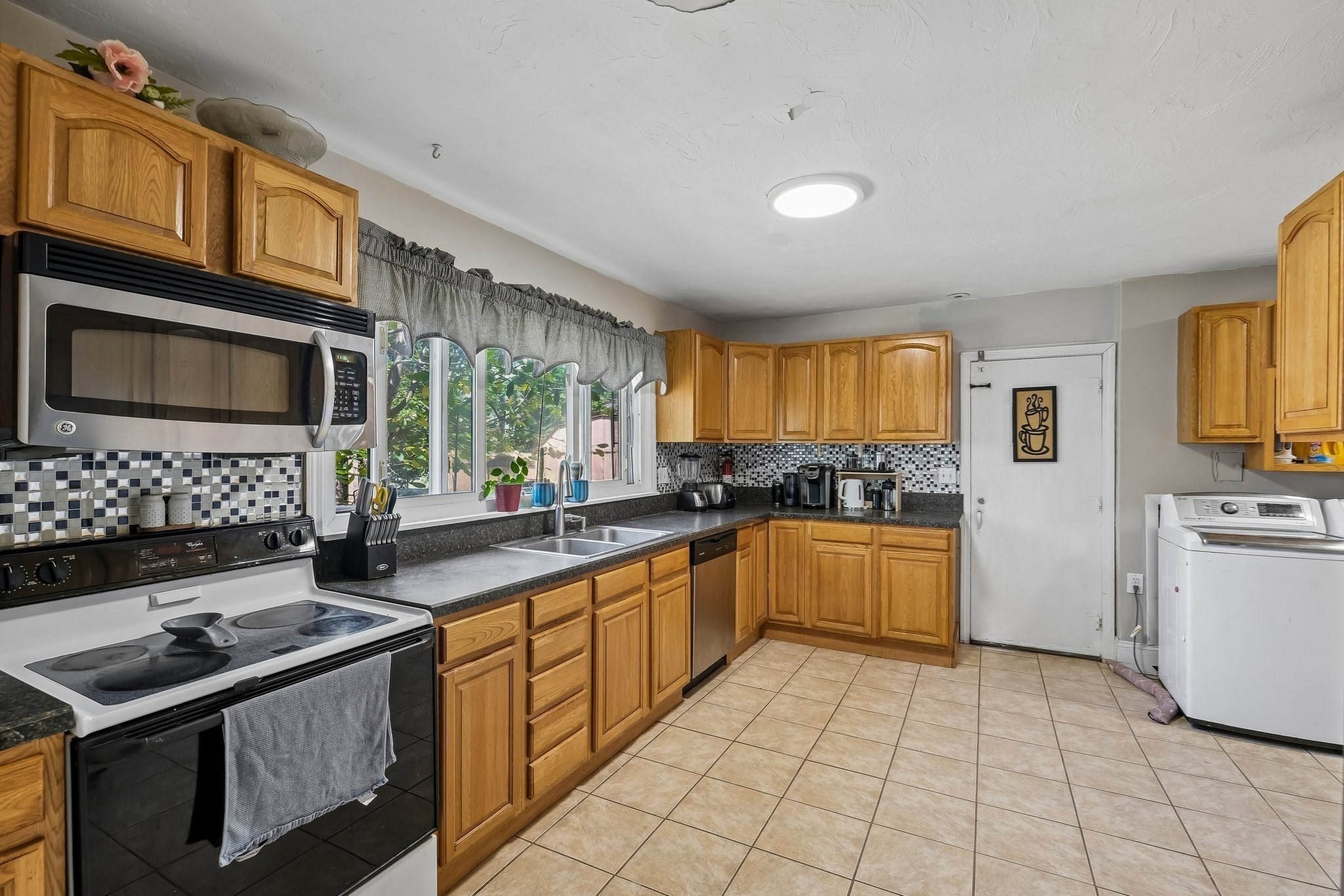 114 Rich St, Gardner, MA 01440 - Image 16