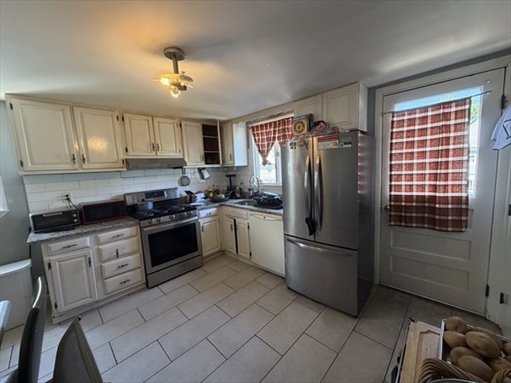 12 Appleton St, Apt 2