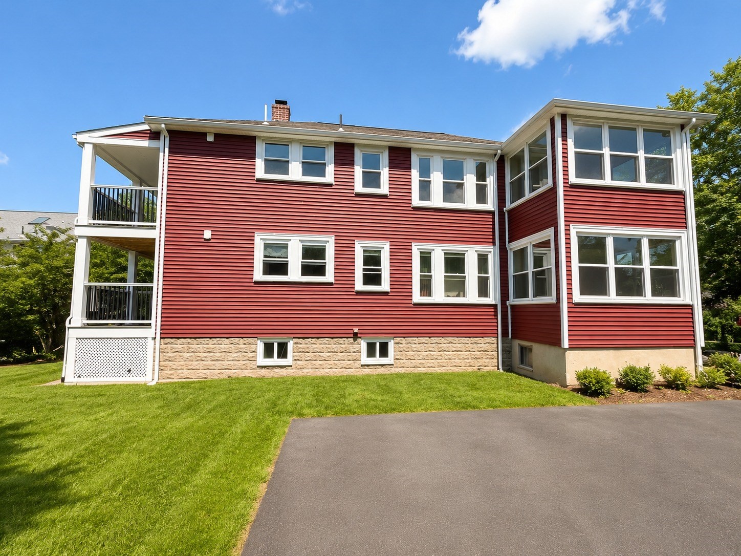 27 Woodleigh Rd, Watertown, MA 02472 - Image 2