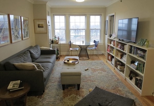 534 Beacon Street, Apt 406