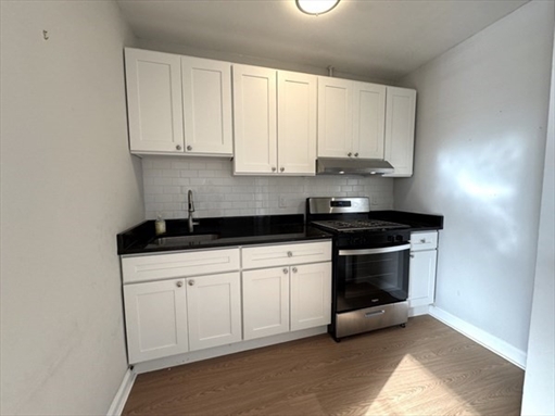 333 Broadway, Apt 24