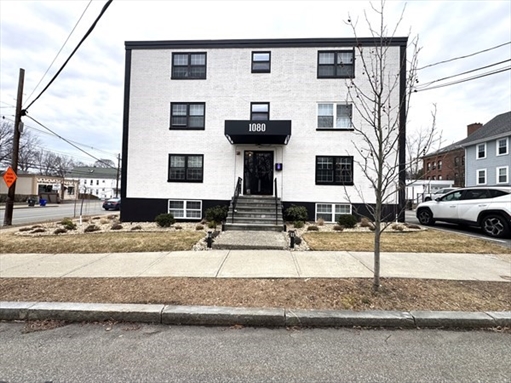 1080 Mass Ave, Apt 16