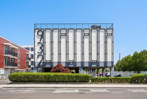 932 Broadway, Apt 306
