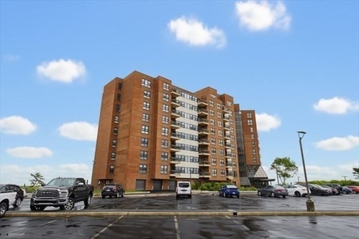 1 Seal Harbor Rd Unit 413, Winthrop, MA 02152