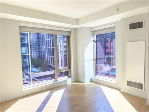 133 seaport blvd, Apt 919