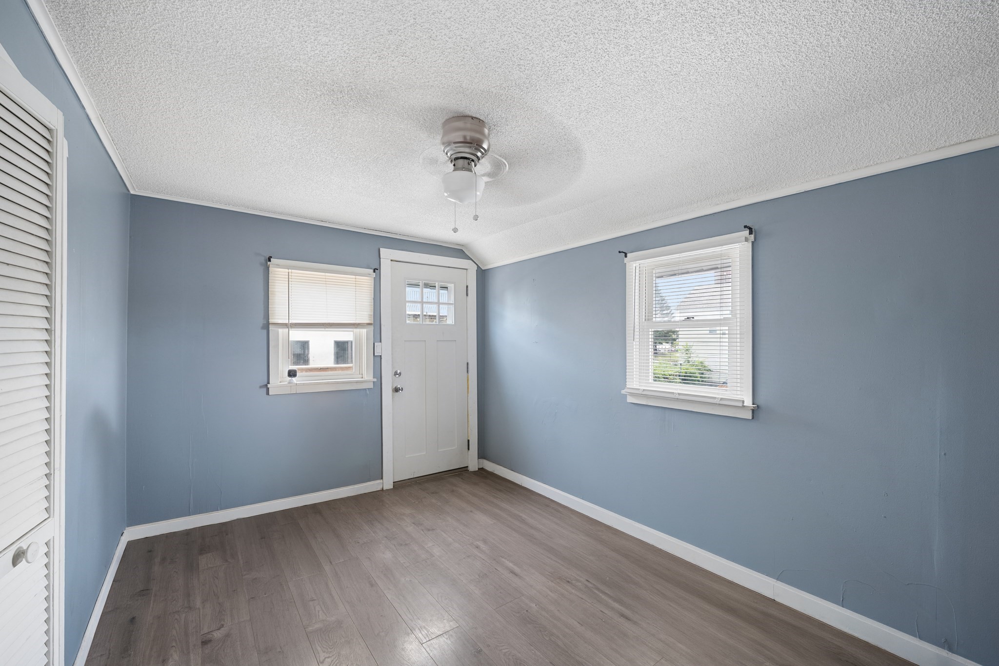 190 Raymond St, Fall River, MA 02723 - Image 33