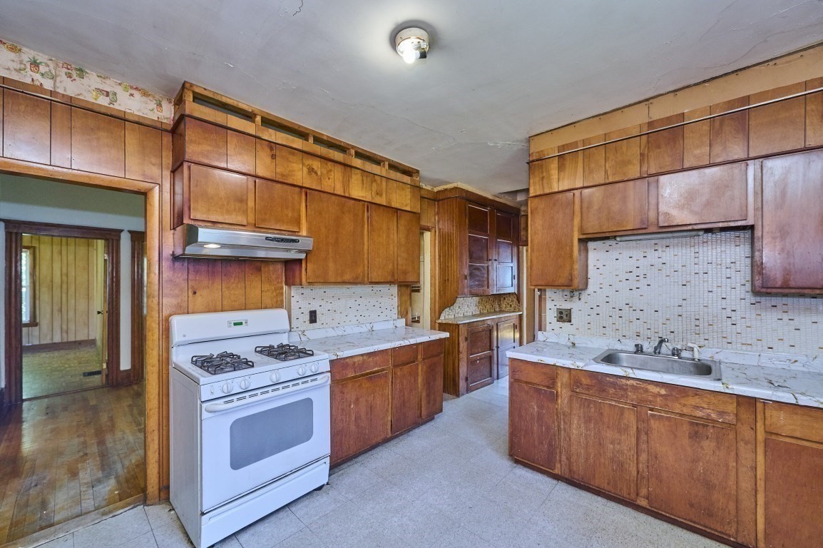 15 Moray St, Lynn, MA 01904 - Image 5
