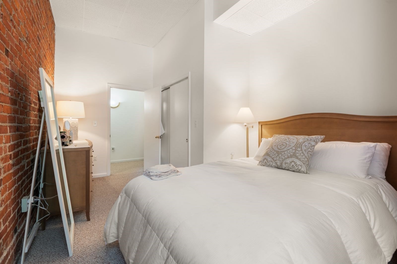 60 Marshal St Unit 4, Brookline, MA 02446 - Image 17