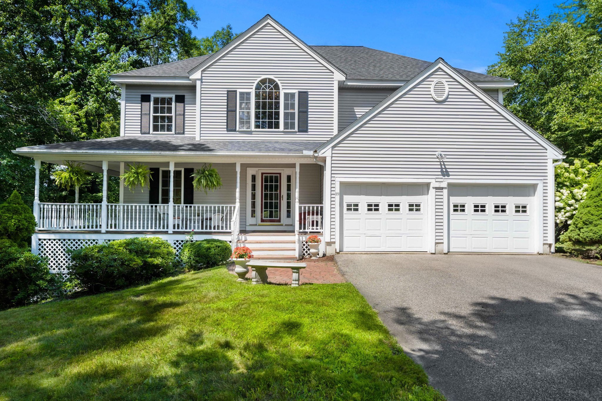 29 Delucia Way, North Andover, MA 01845